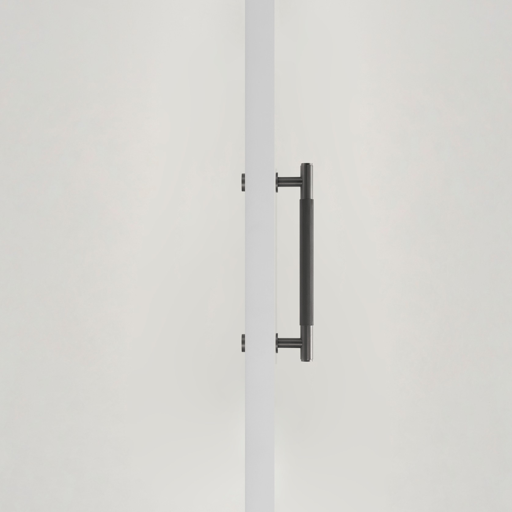 Toorak Linear Knurled Gunmetal Grey Single Door Handle gallery detail image