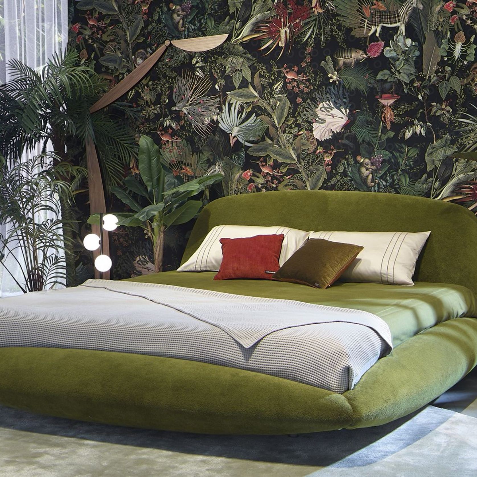 Calisson Bed gallery detail image