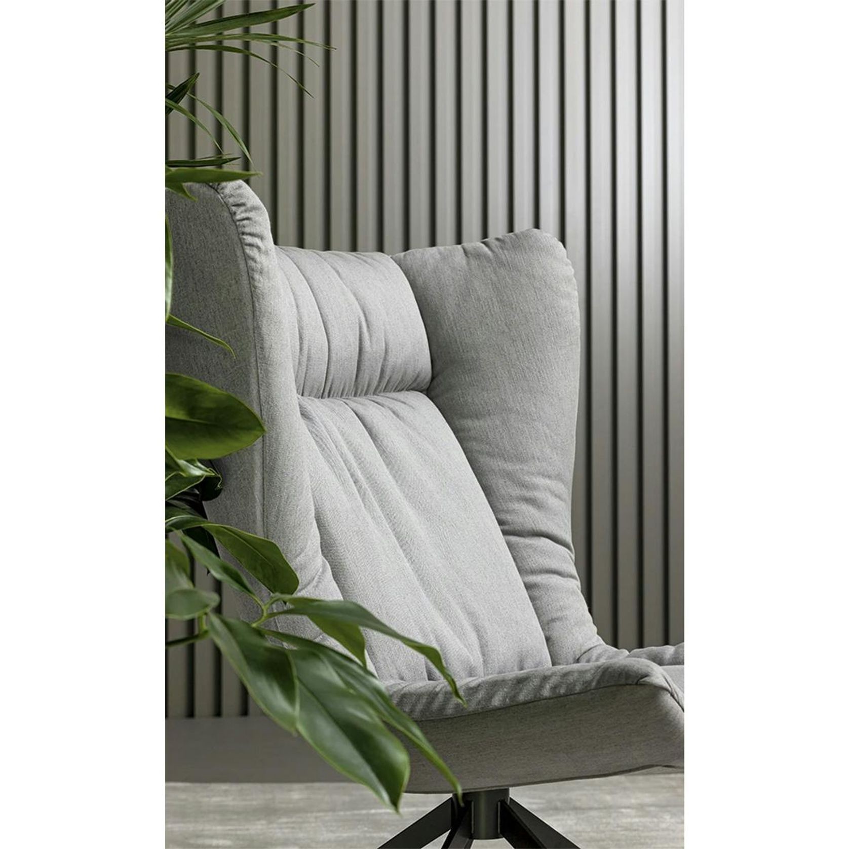 Colibri Armchair gallery detail image