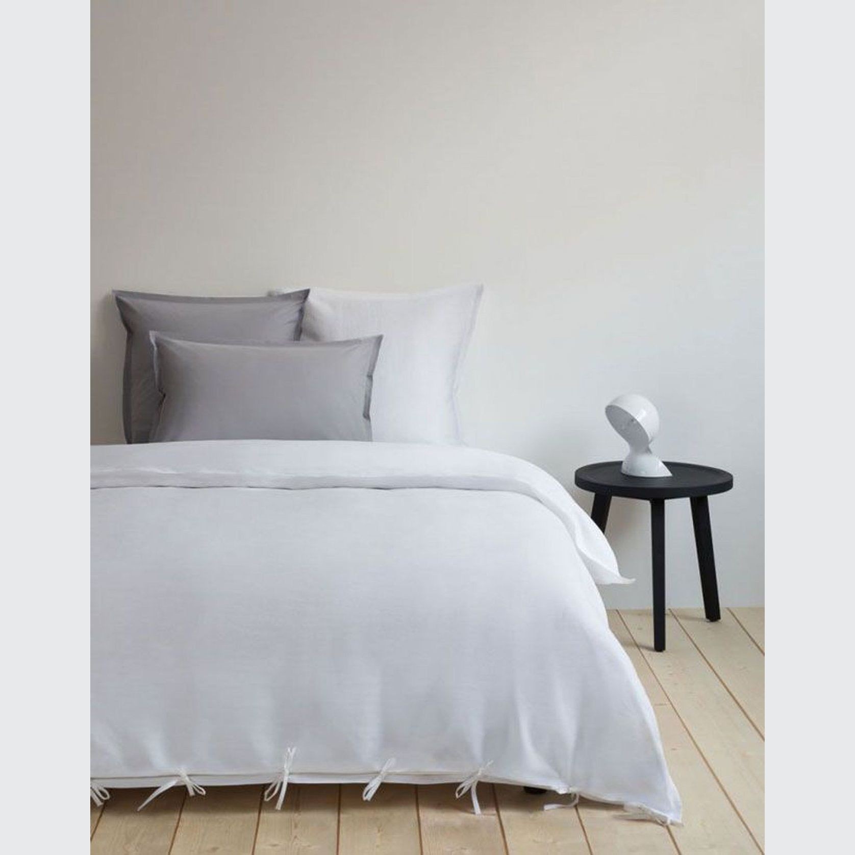 Dalu Table Lamp gallery detail image