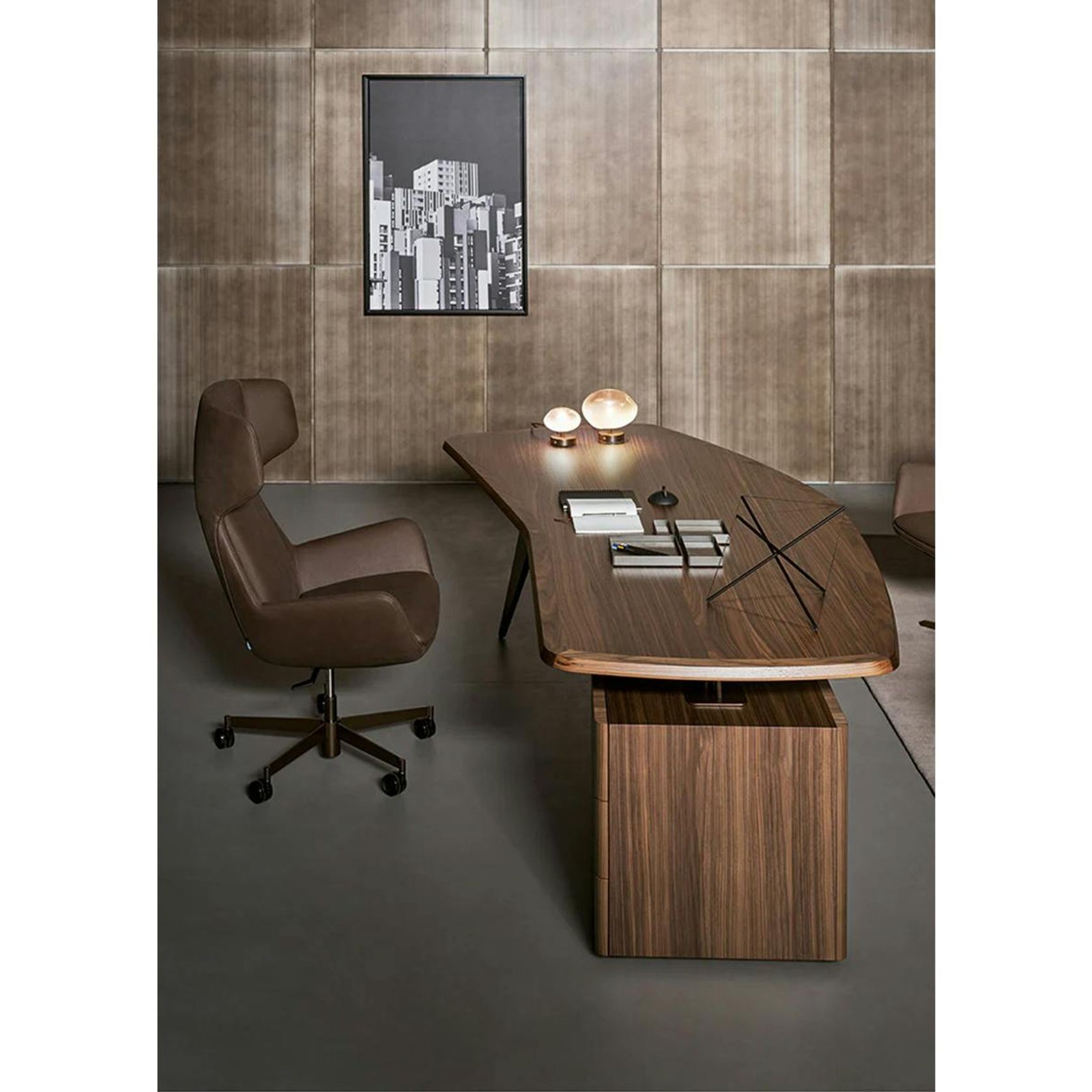 Diver Executive Desk gallery detail image
