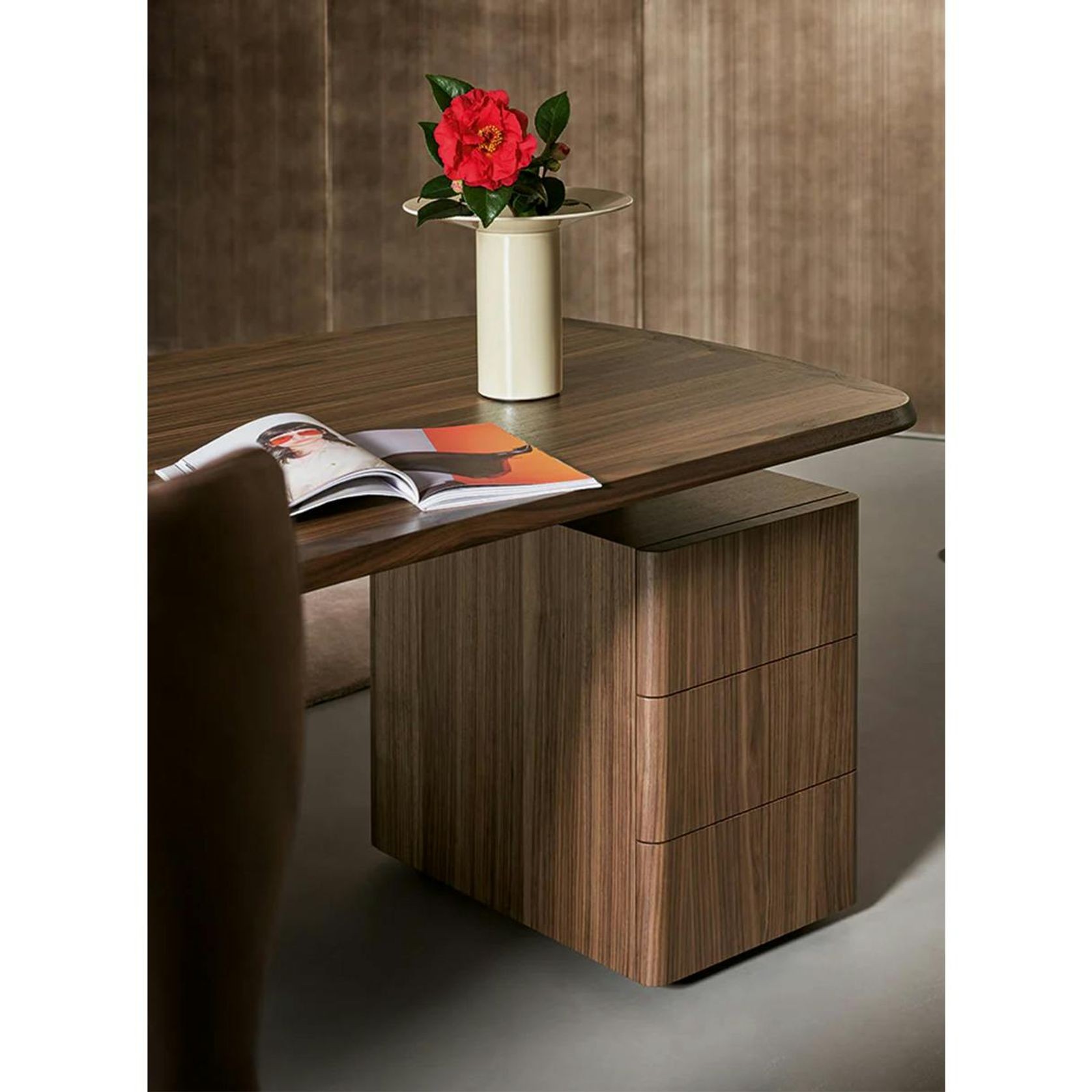 Diver Executive Desk gallery detail image