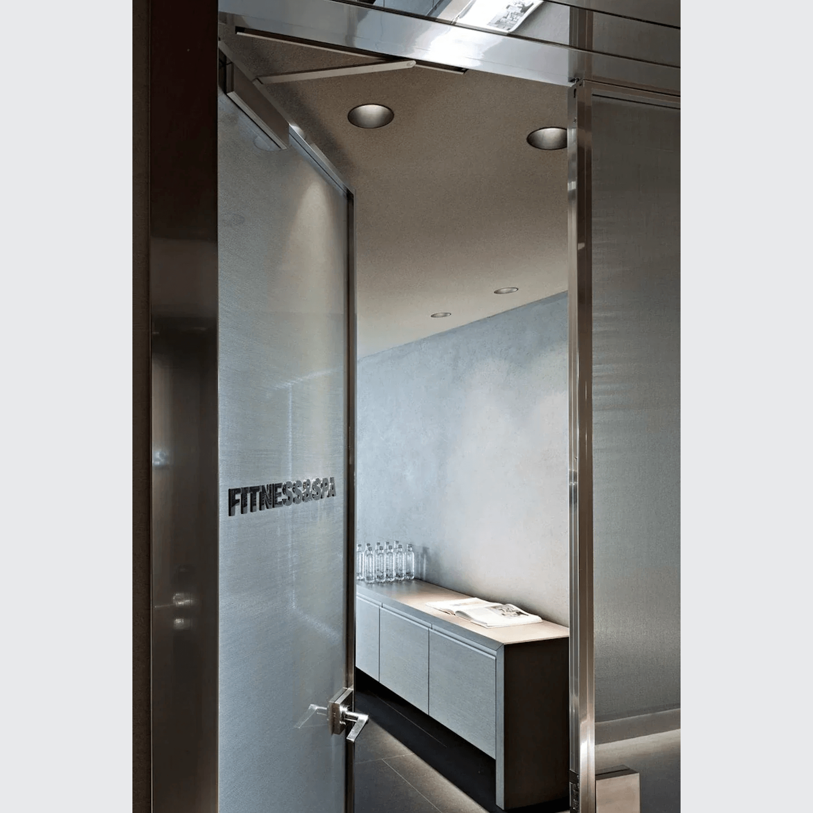 Kap Fixed Round gallery detail image