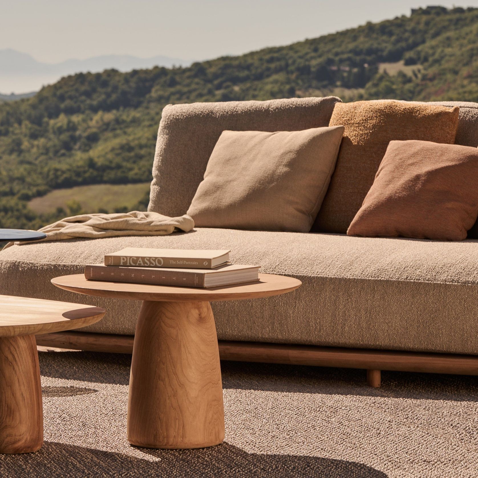 Elio Sofa (Collection Addition) gallery detail image