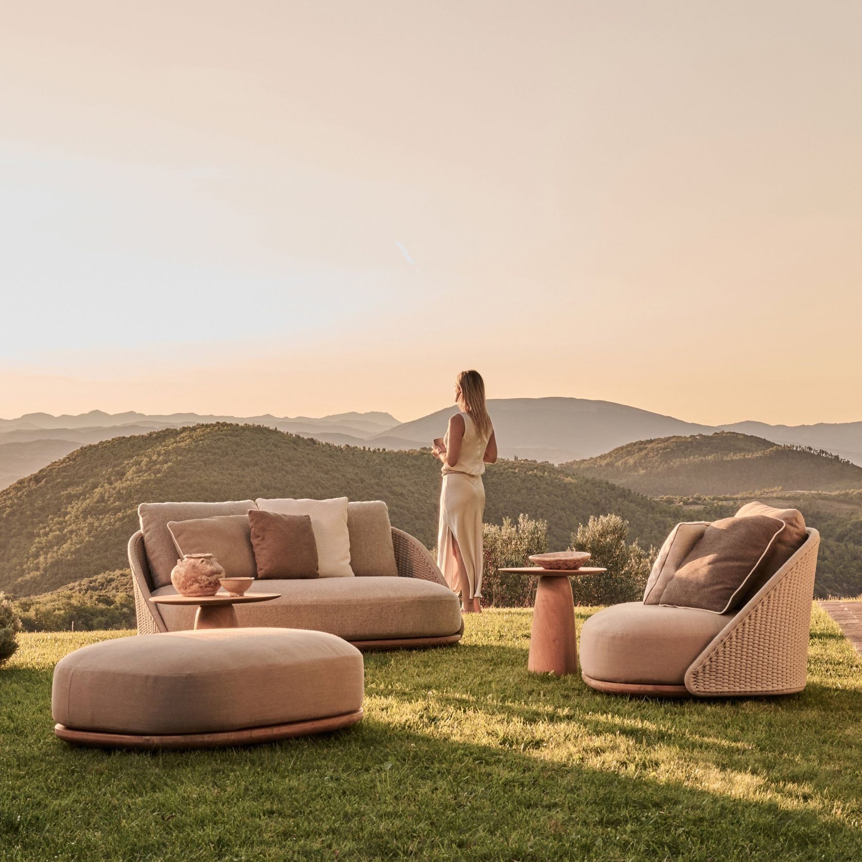 Elio Sofa (Collection Addition) gallery detail image