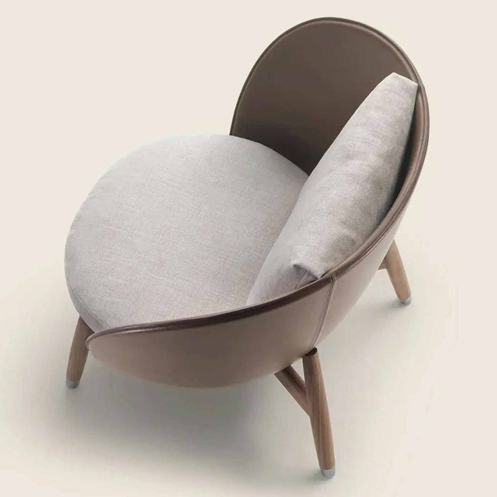 Eri Lounge Chair By Flexform gallery detail image