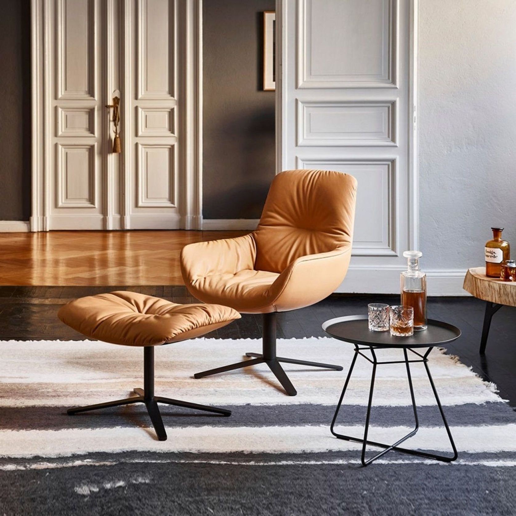 Freifrau Leya Coffee Table With Leather Inlay Large Ebony (Black