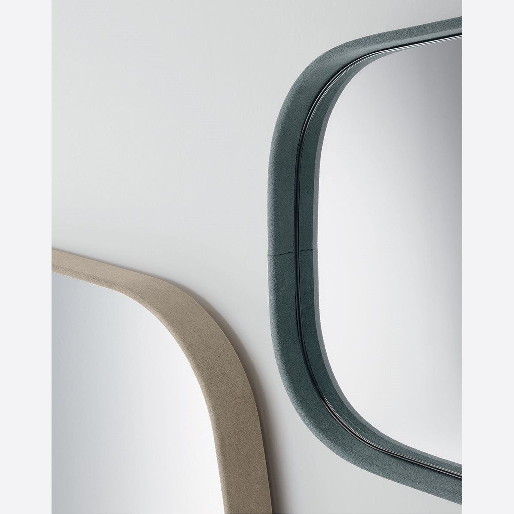 Soft mirror gallery detail image
