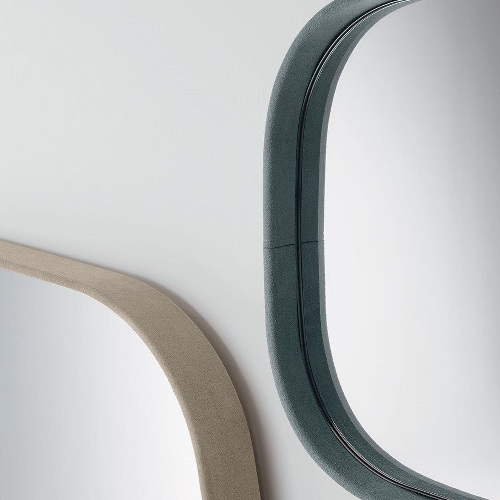 Soft mirror gallery detail image