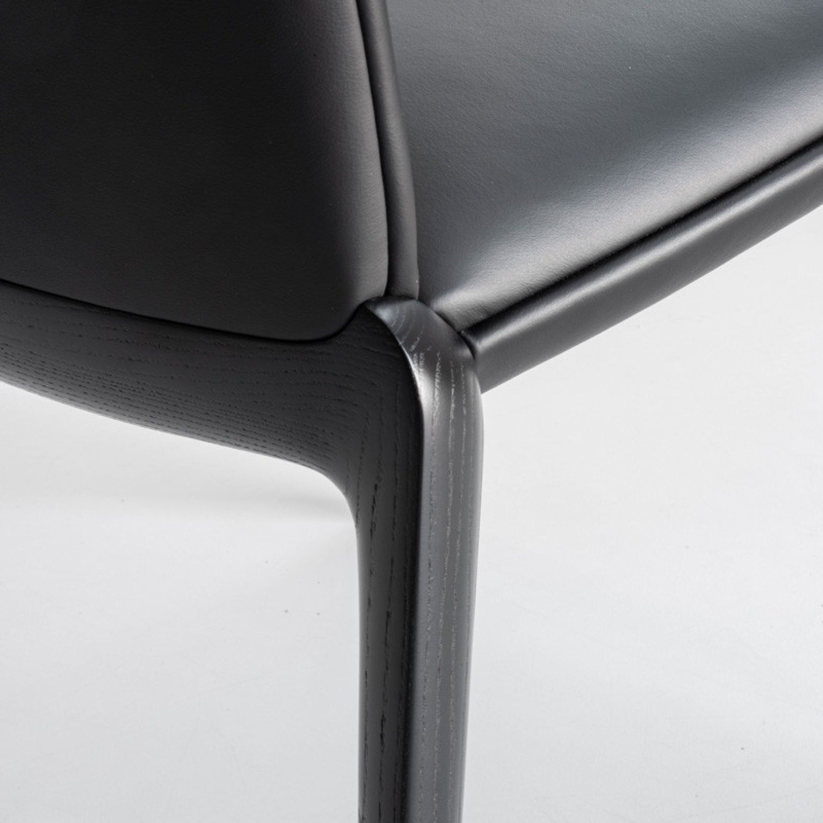 Hiru Barstool gallery detail image