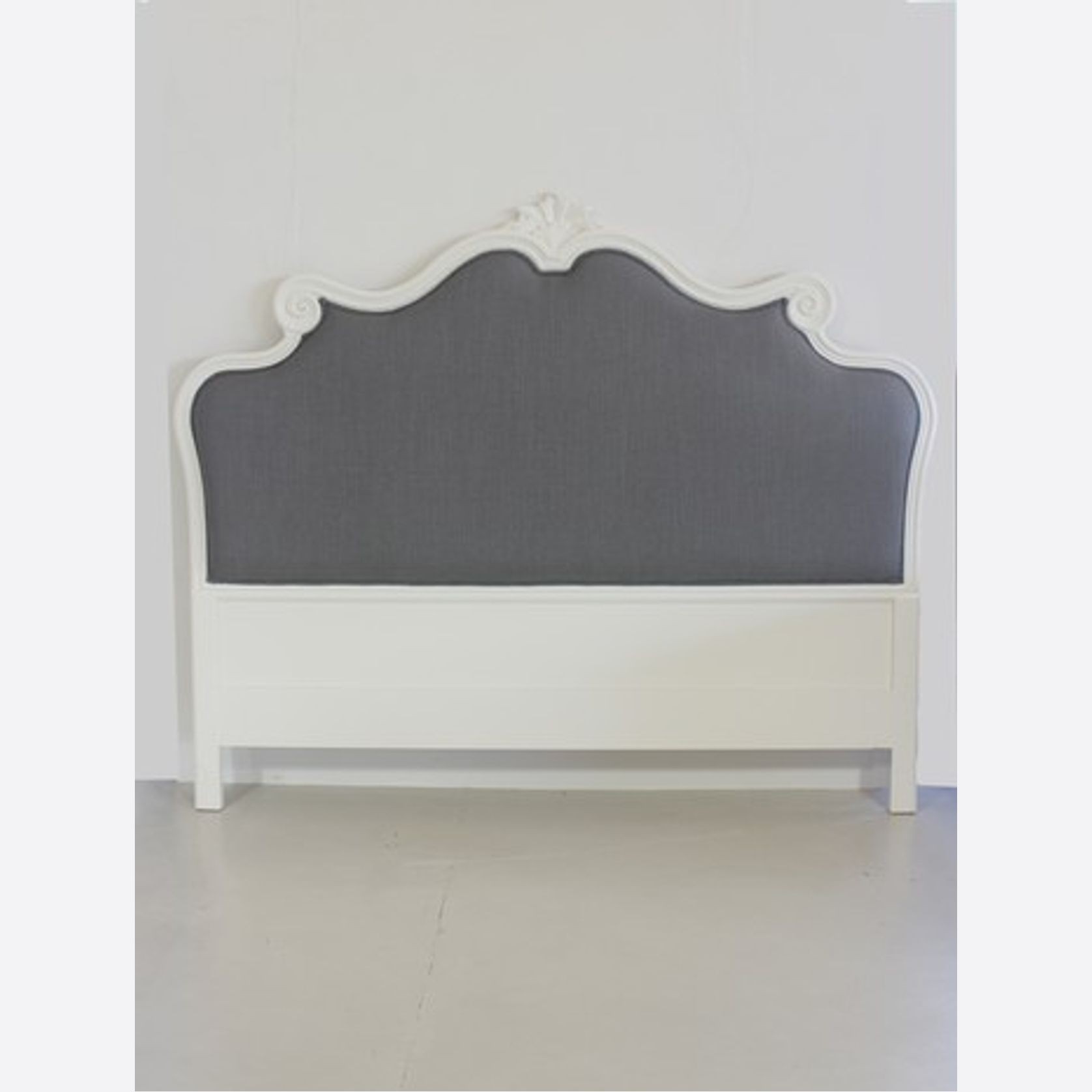 9639 Bed gallery detail image