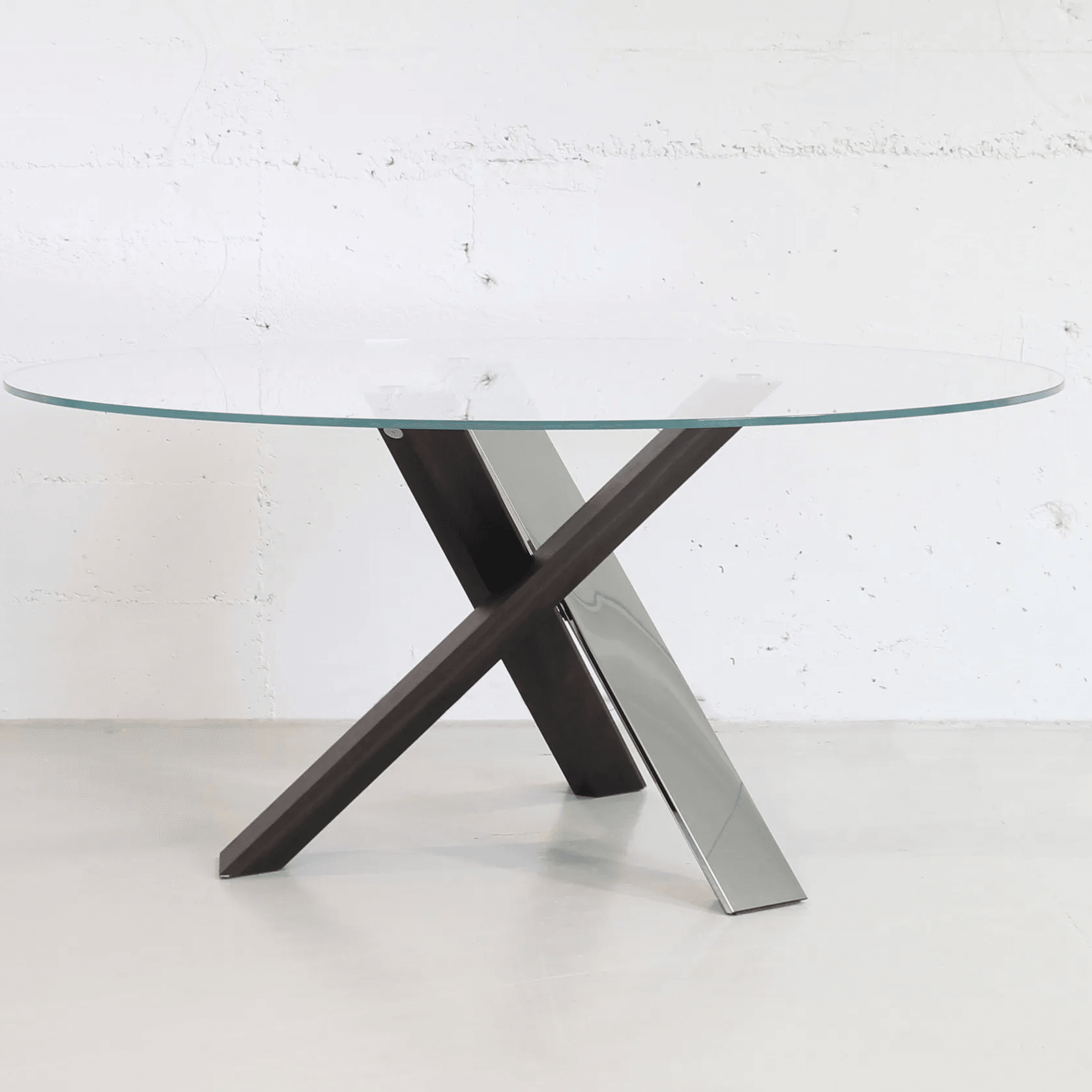 Resort Dining Table gallery detail image