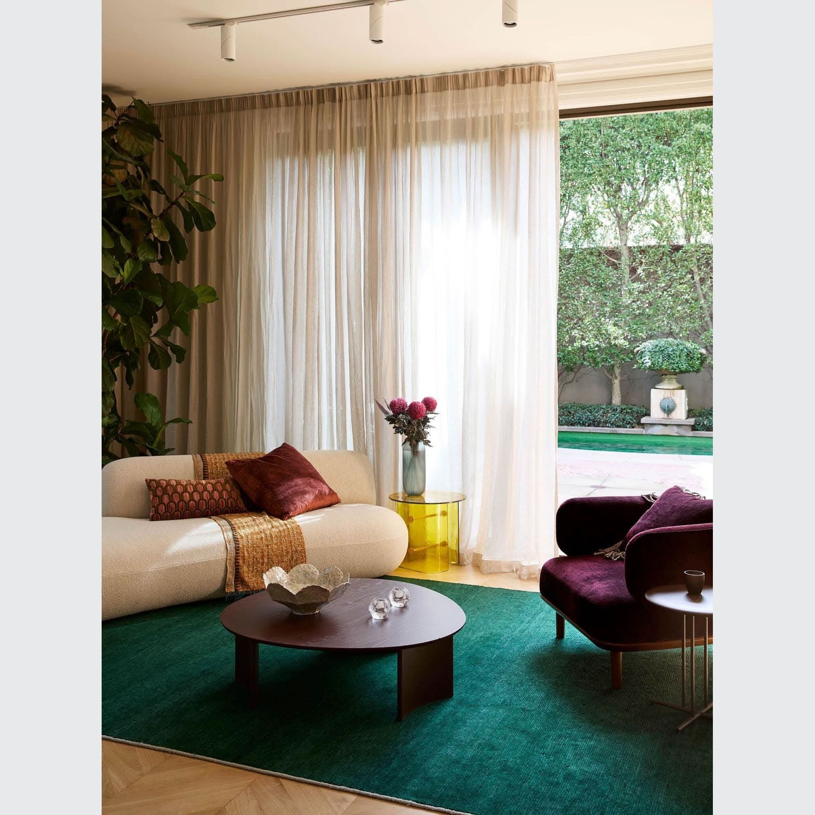 Jade Sofa in Dolly Avorio gallery detail image