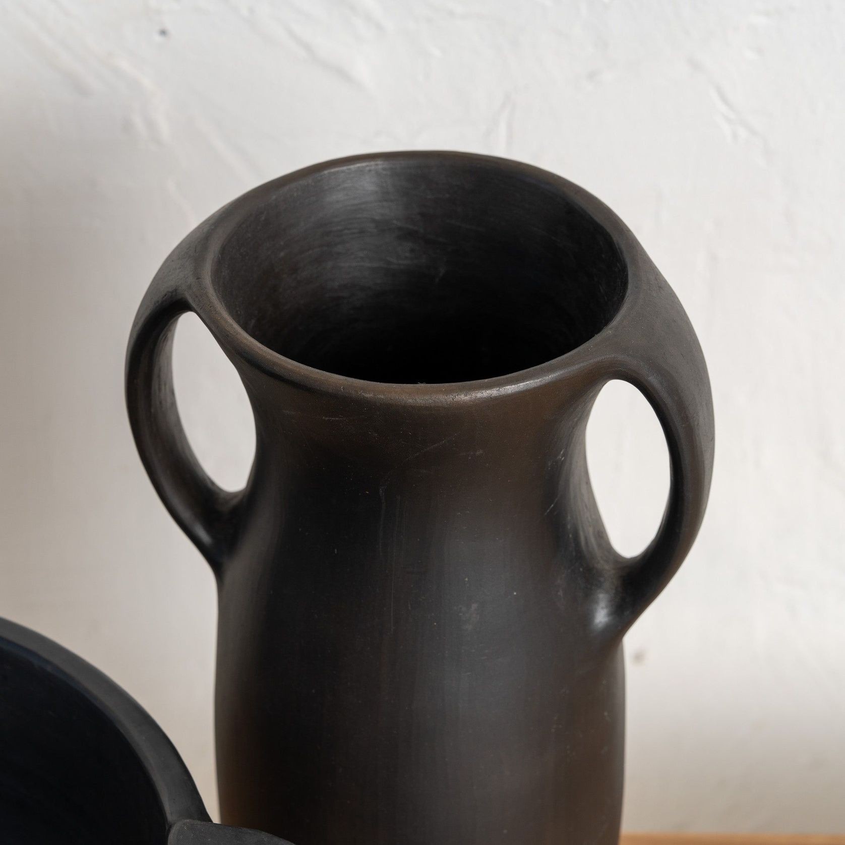Sana Short Vase gallery detail image