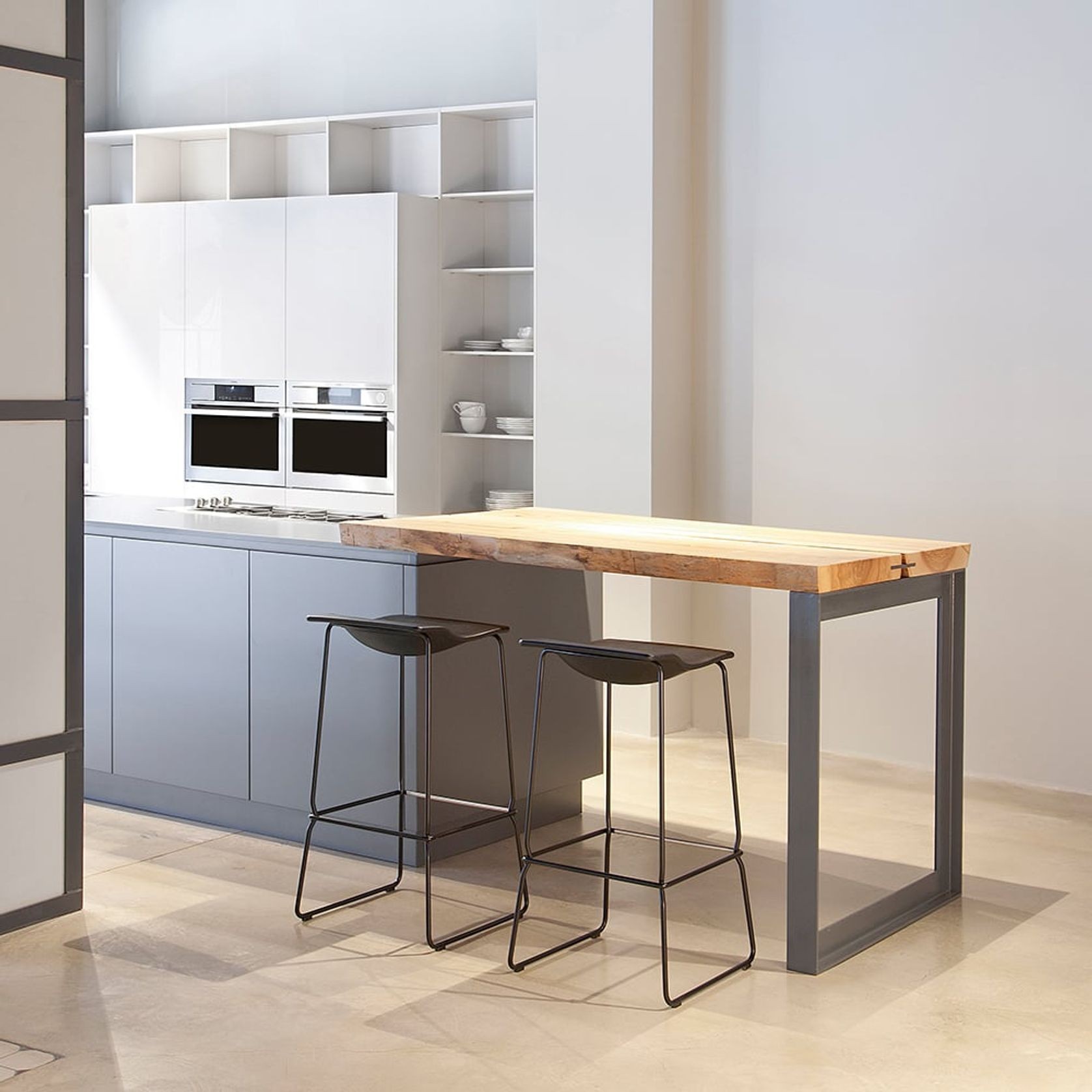 Last Minute Medium Stool gallery detail image