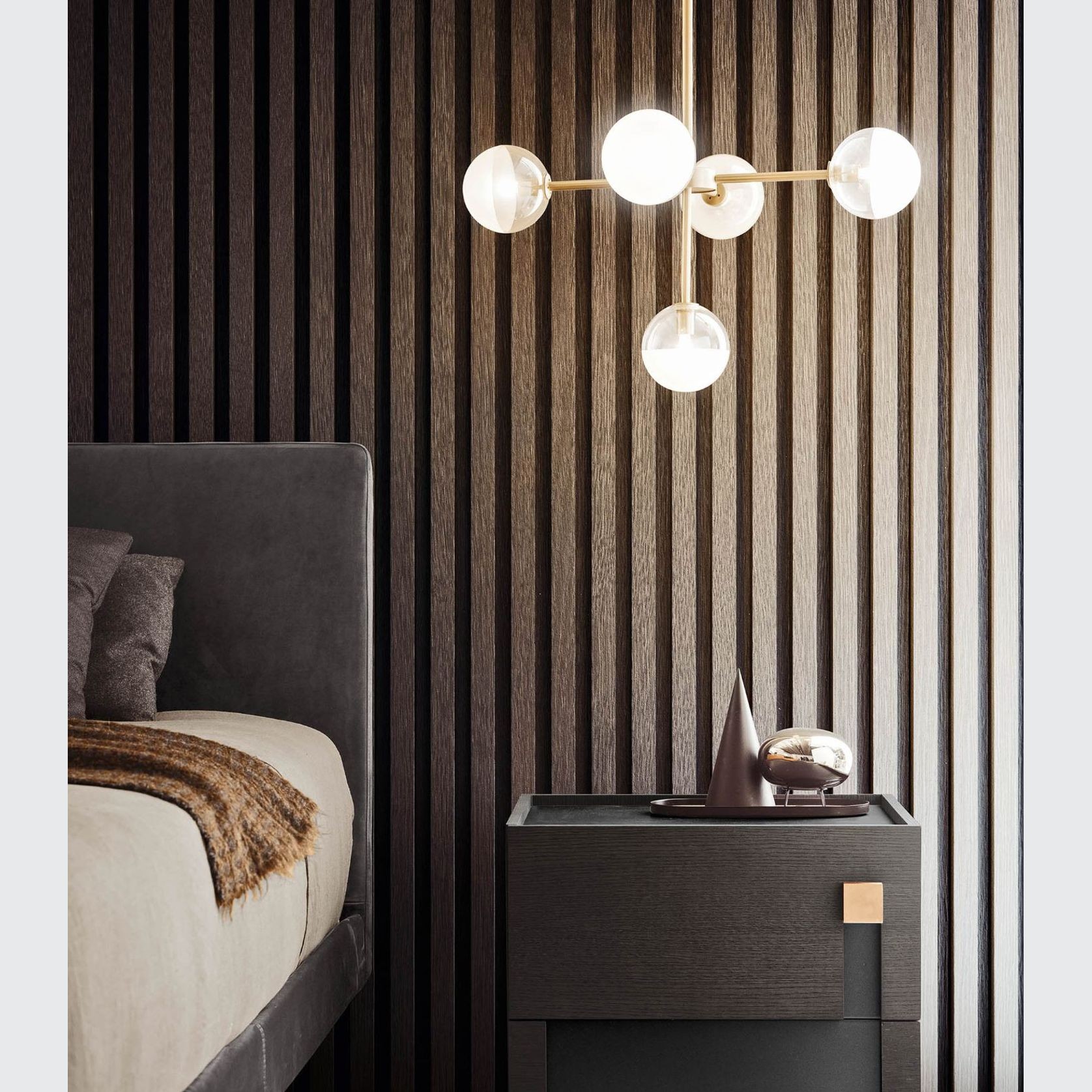 Molecola 5lt Pendant Light gallery detail image