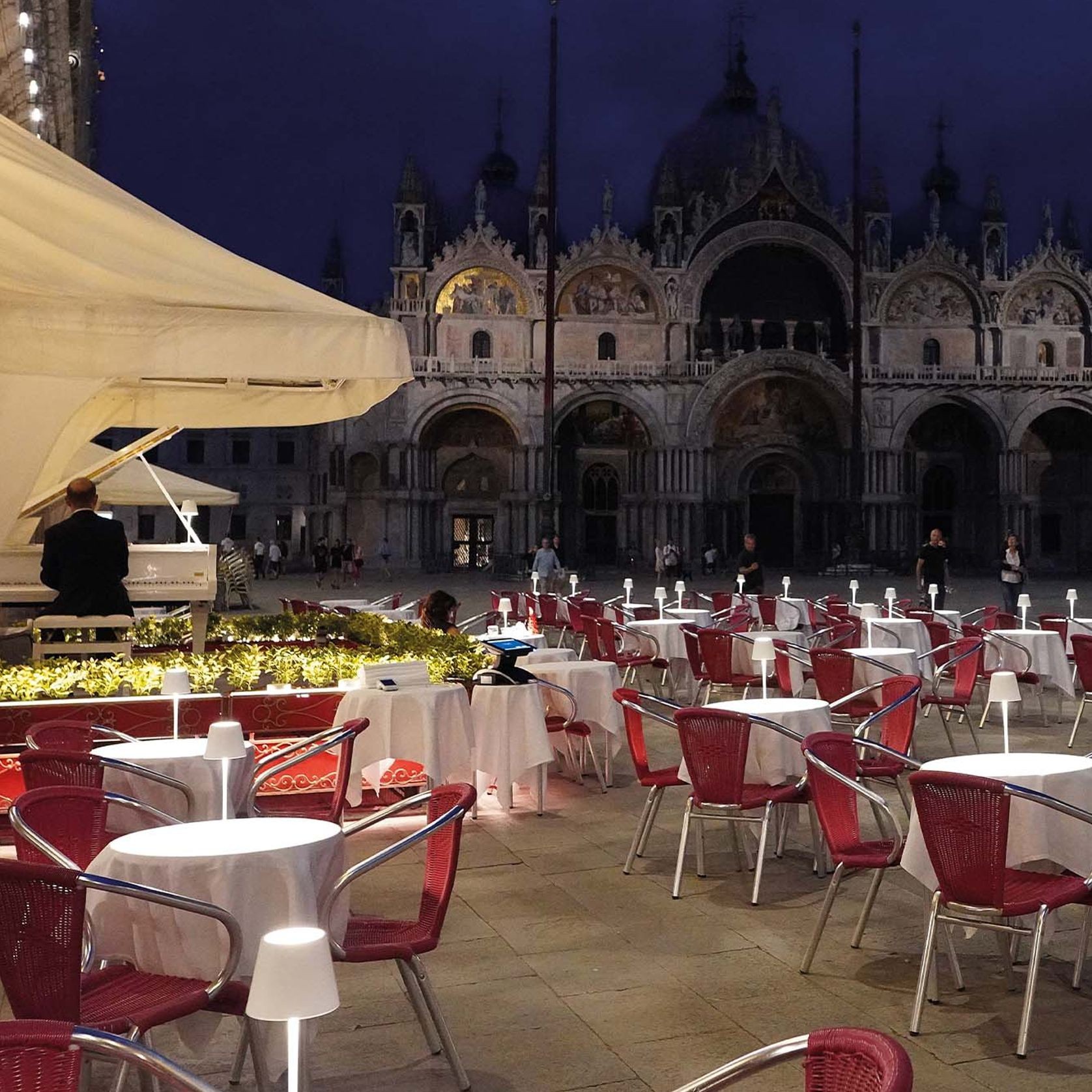 Poldina Mini Table Lamp gallery detail image