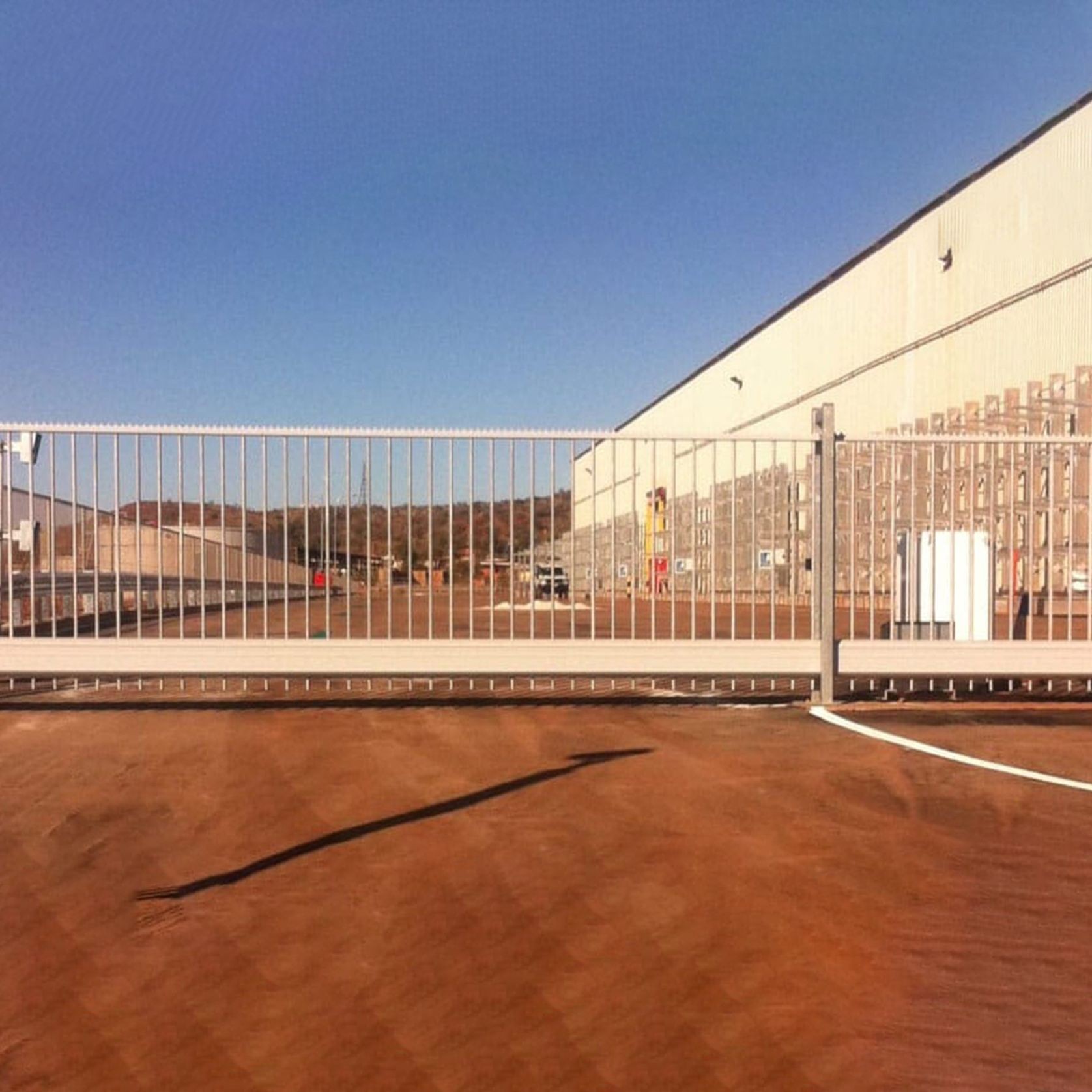 MHG Cantilever Sliding Gate gallery detail image
