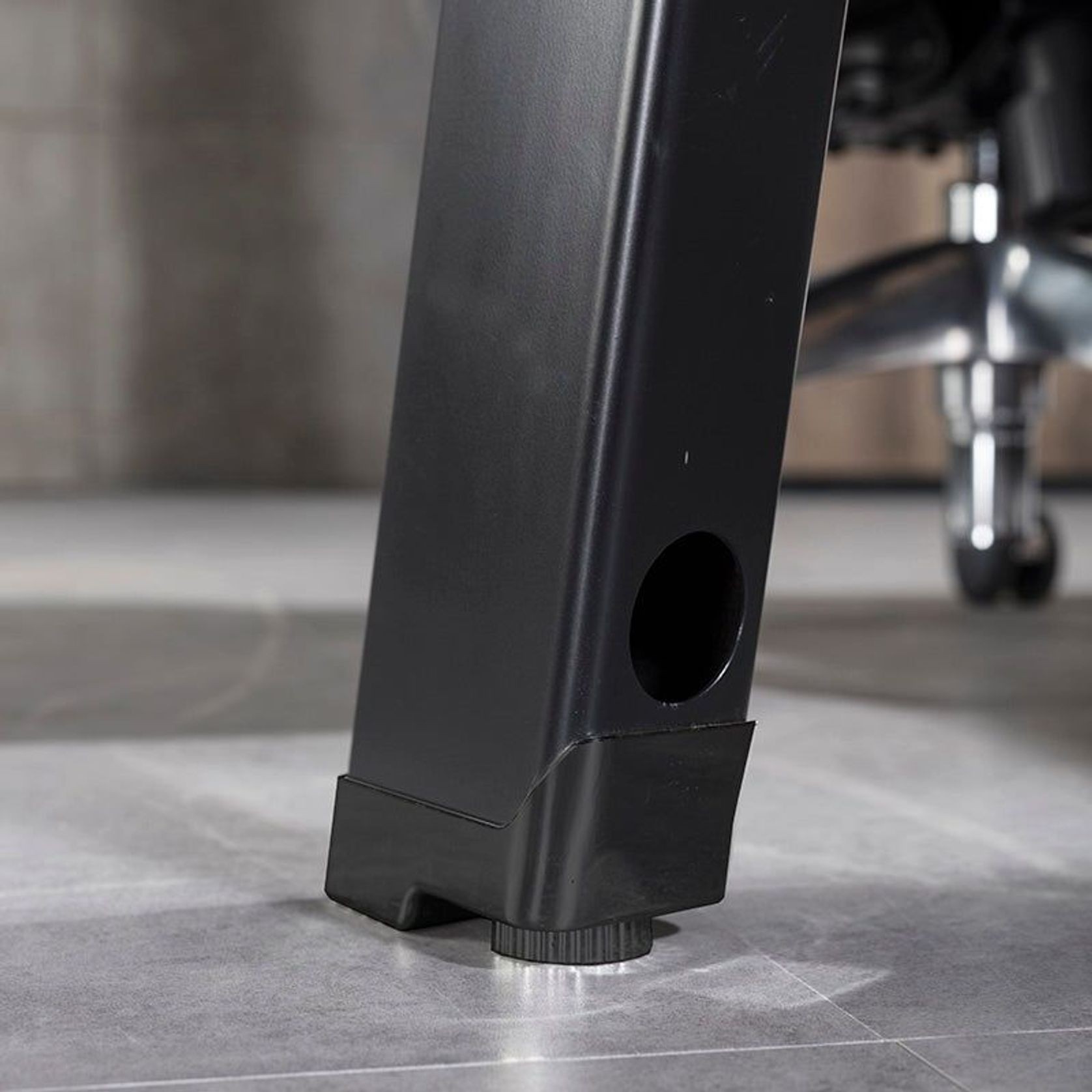 ARTO Executive Office Desk with Reversible Return 1.8M - 2.0M - Warm Oak & Black gallery detail image