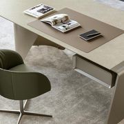 Onda Desk gallery detail image