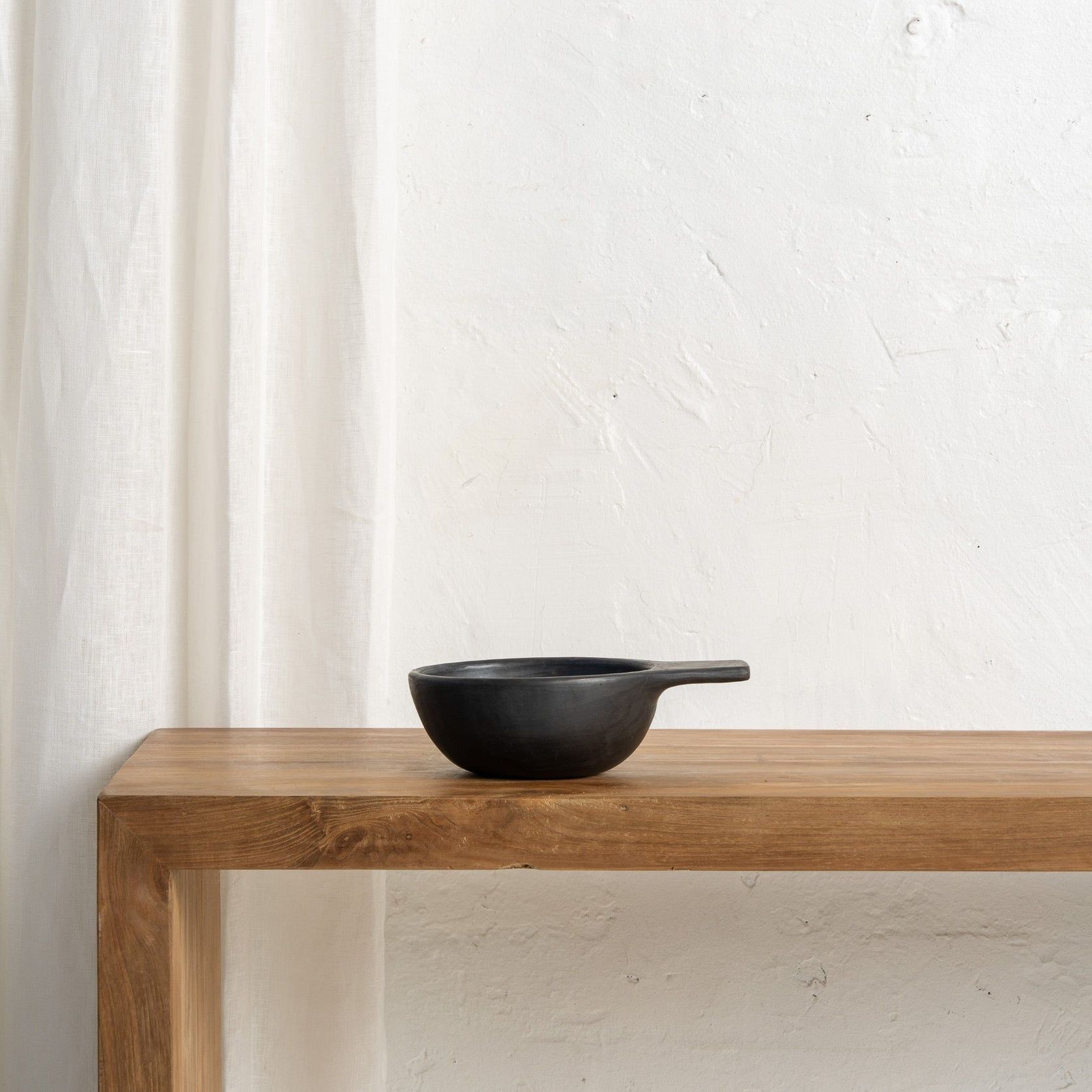 Pari Bowl with Handle gallery detail image