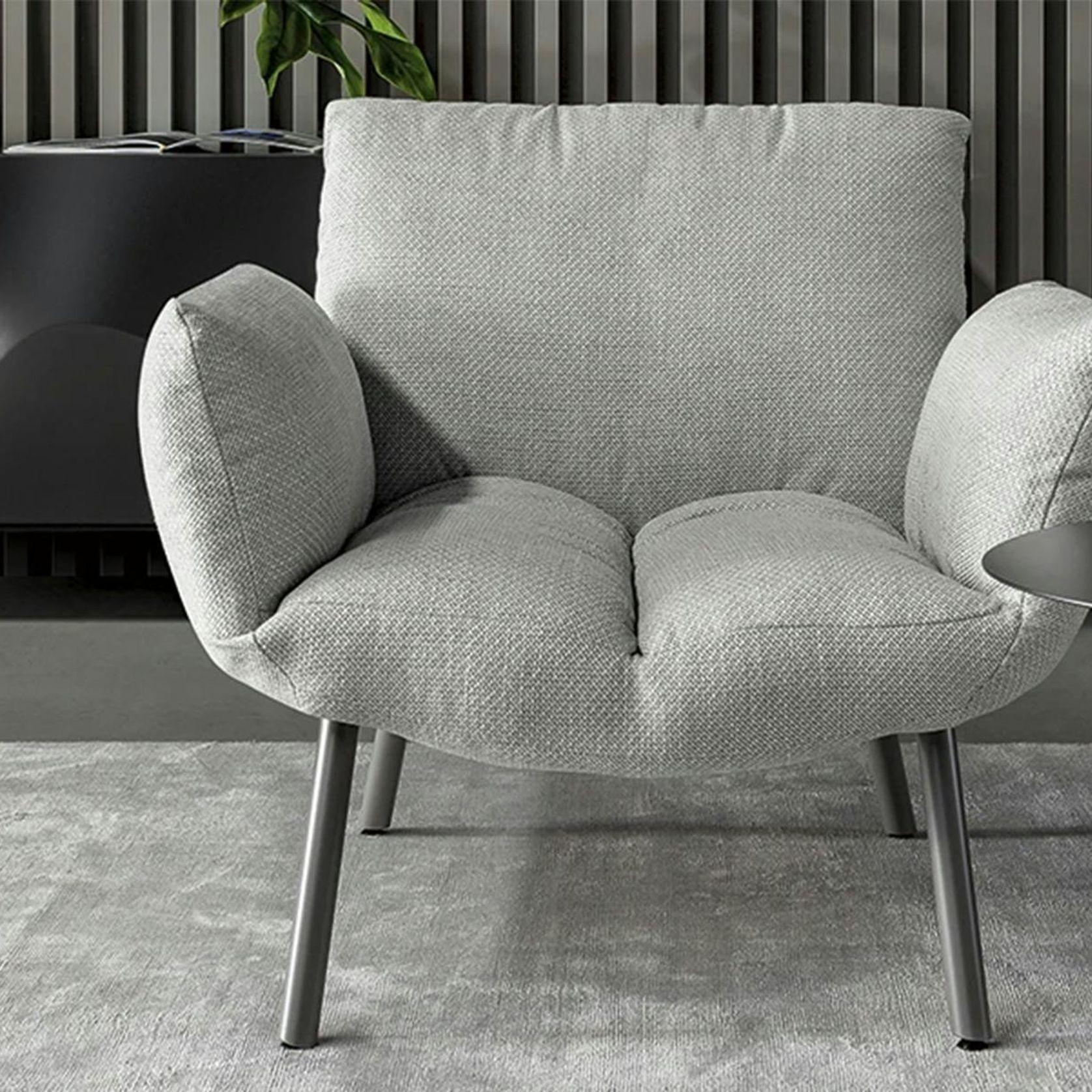 Pil Armchair gallery detail image