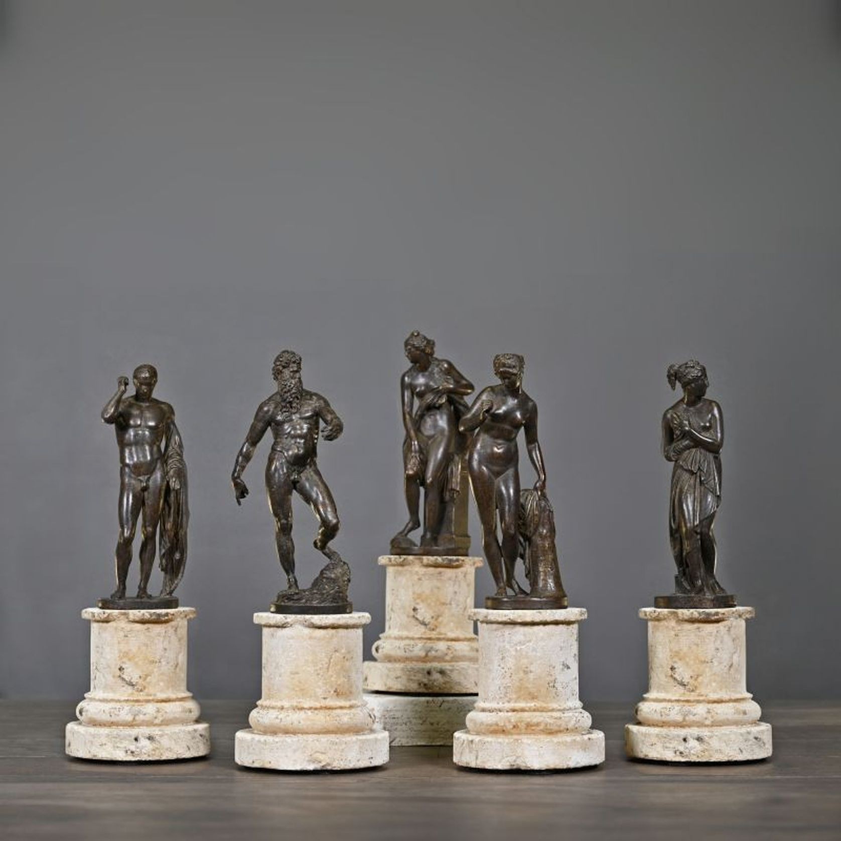 Bathing Venus gallery detail image