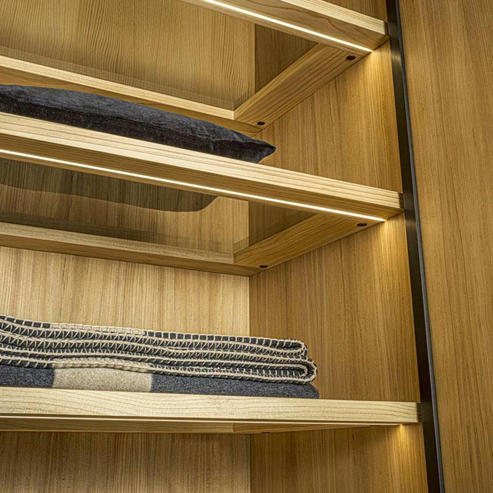 Riga Wardrobe gallery detail image