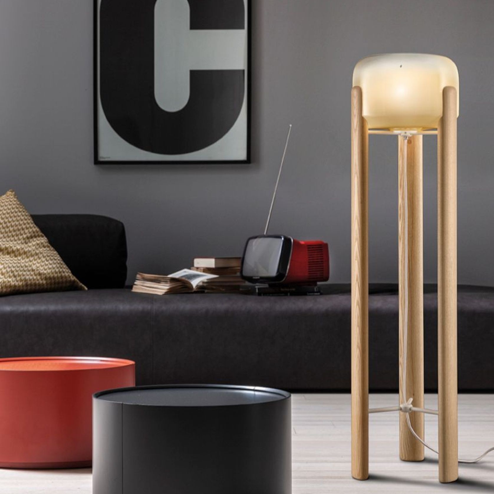 Sata Floor Lamp gallery detail image