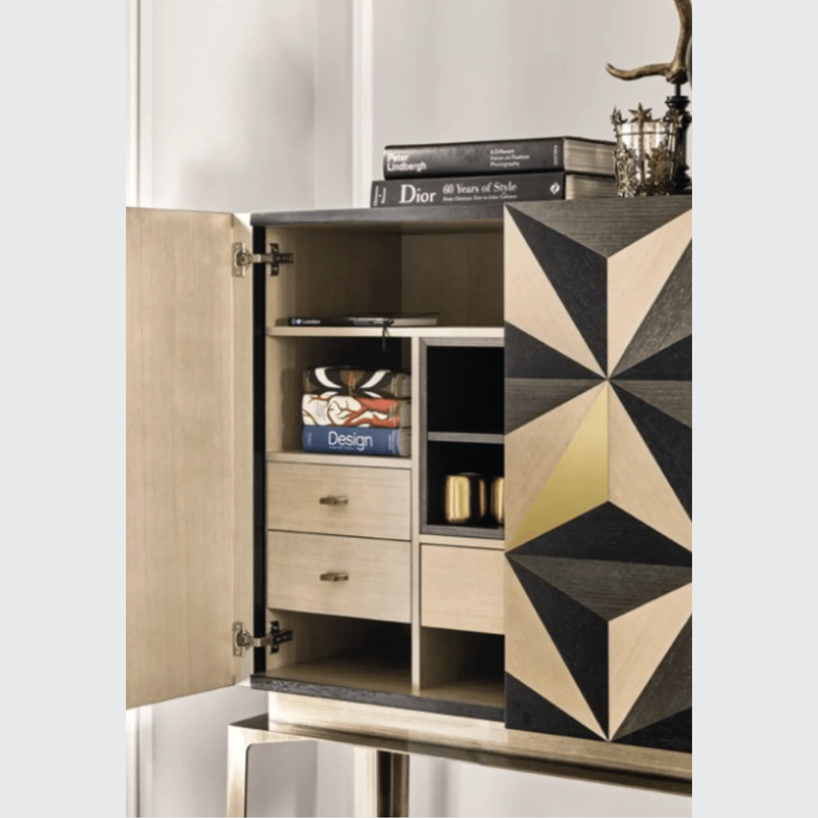 34118/R Cabinet gallery detail image