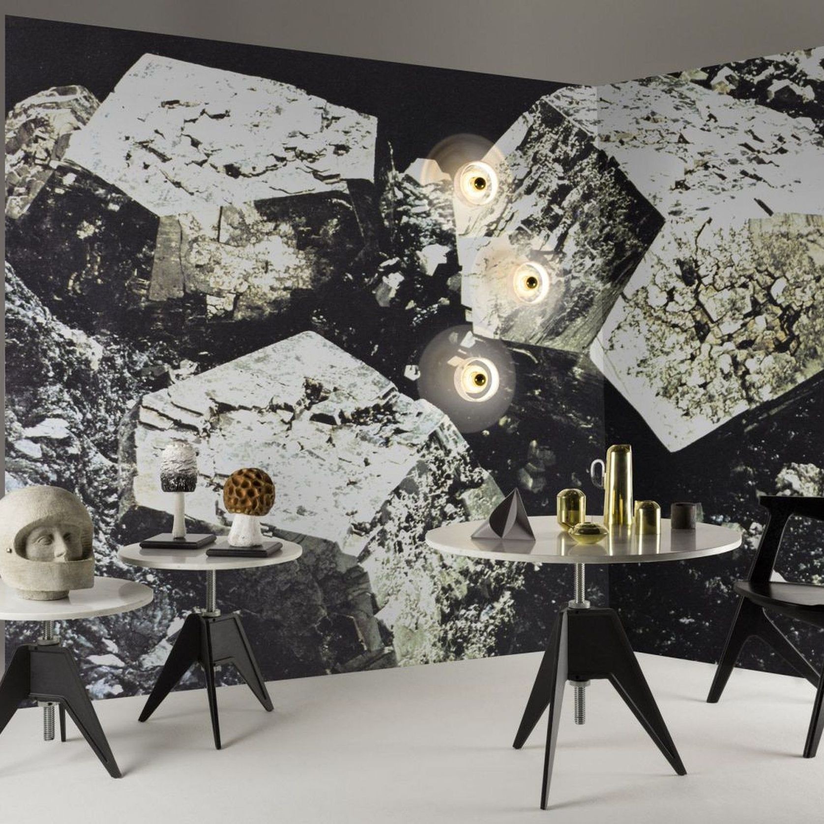 Screw Side Table gallery detail image