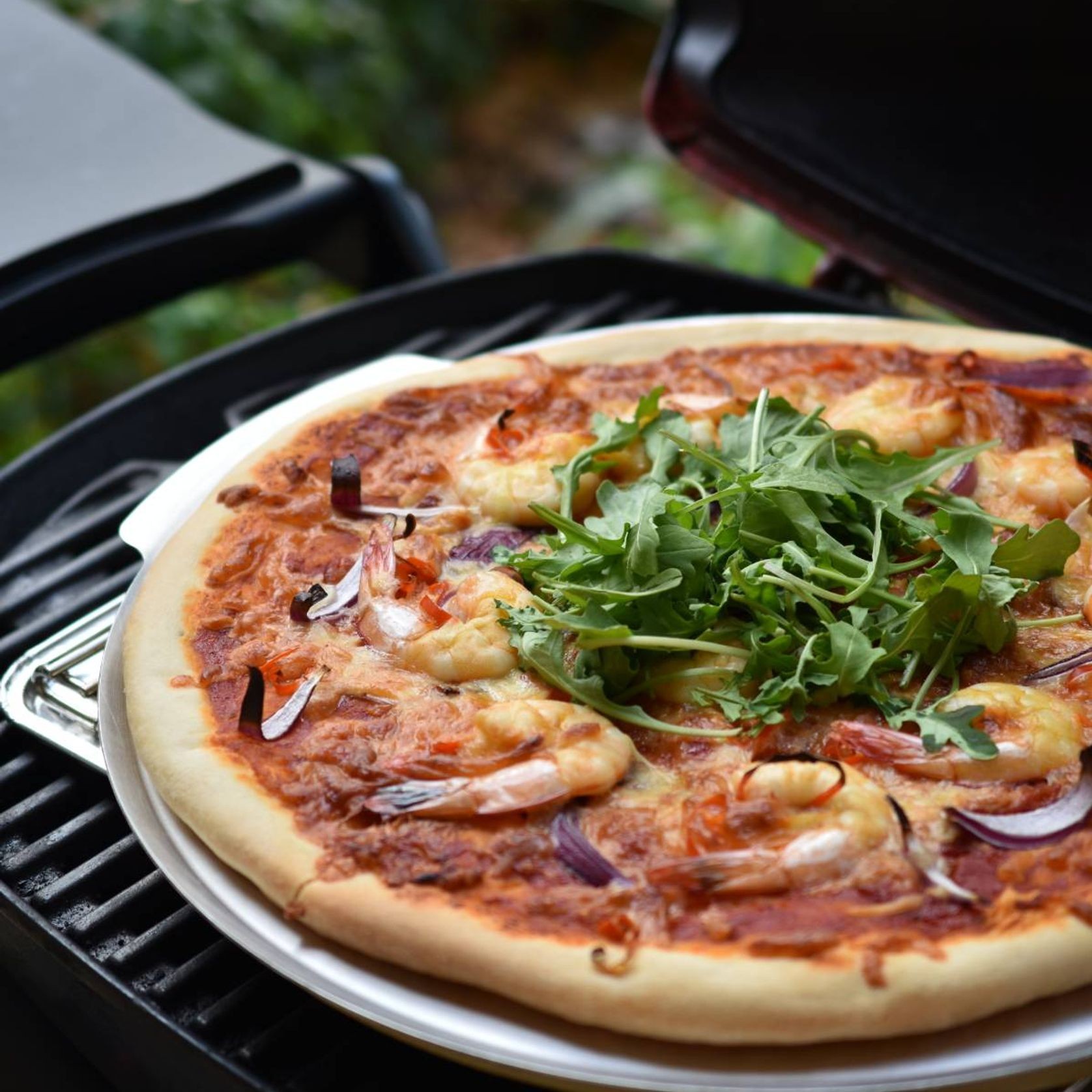 Weber Easy-Serve Pizza Tray gallery detail image