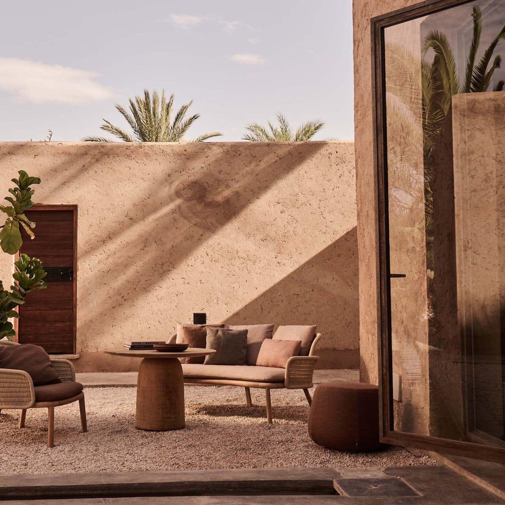 Suro Lounge Chair gallery detail image