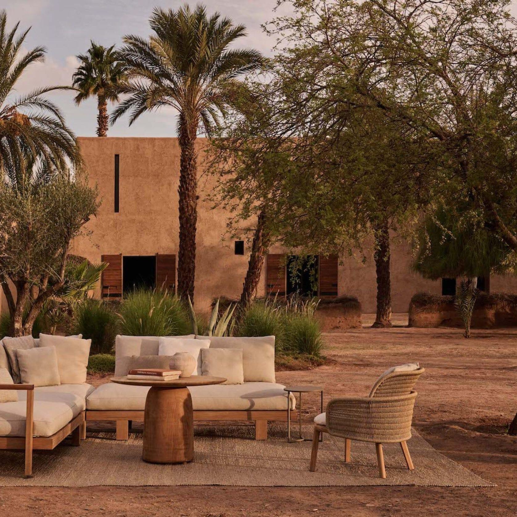 Suro Lounge Chair gallery detail image