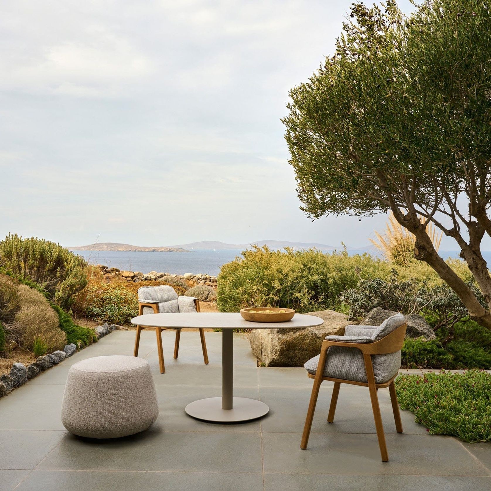 T-Table Elipse Dining Table gallery detail image