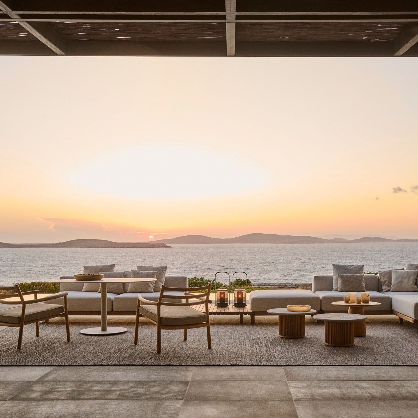 T-Table Elipse Dining Table gallery detail image