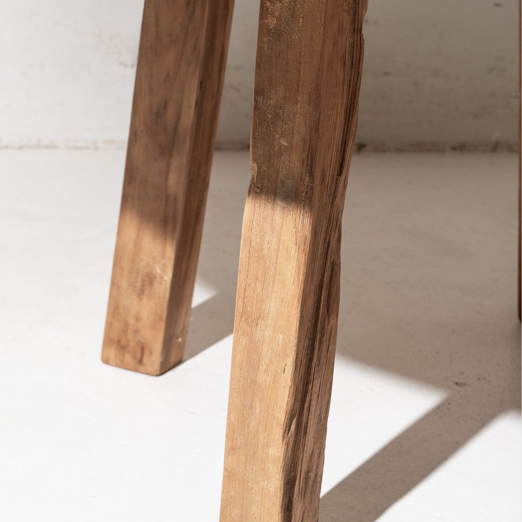 Tavla Round Dining Table gallery detail image