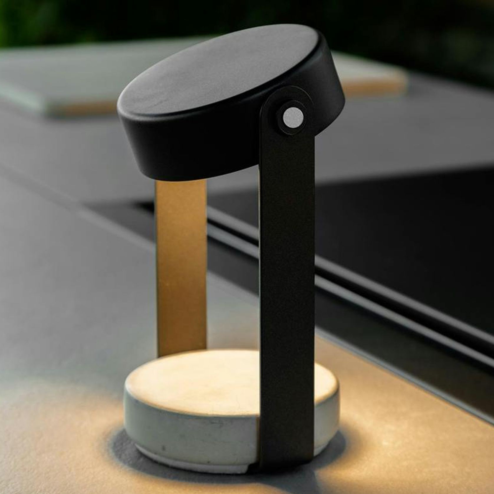 Tofee Outdoor Lamp gallery detail image