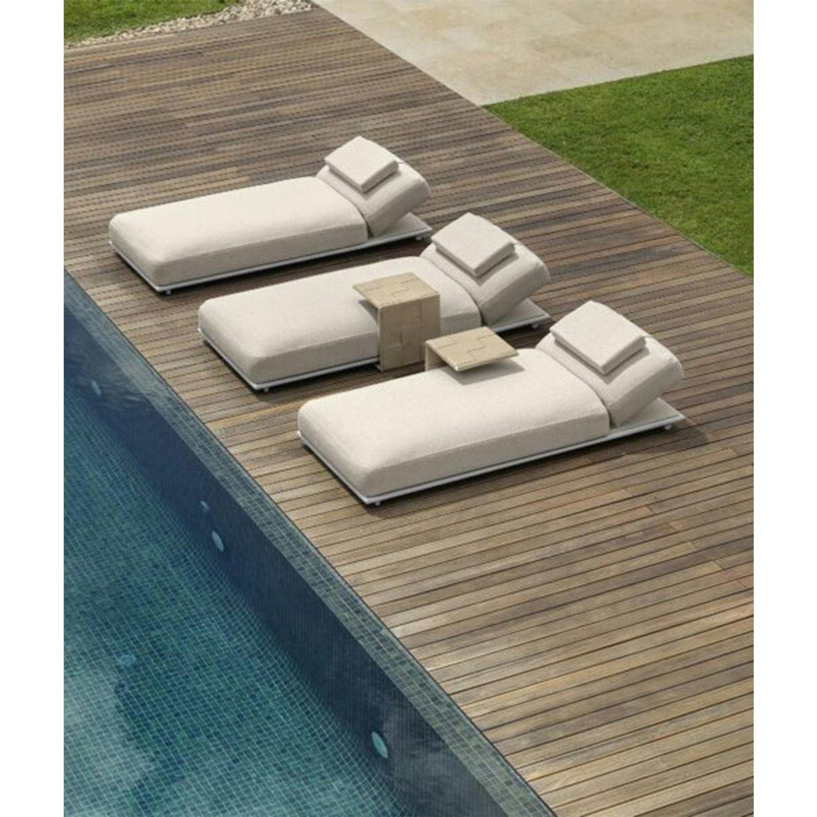 Tresse Outdoor Side Table gallery detail image