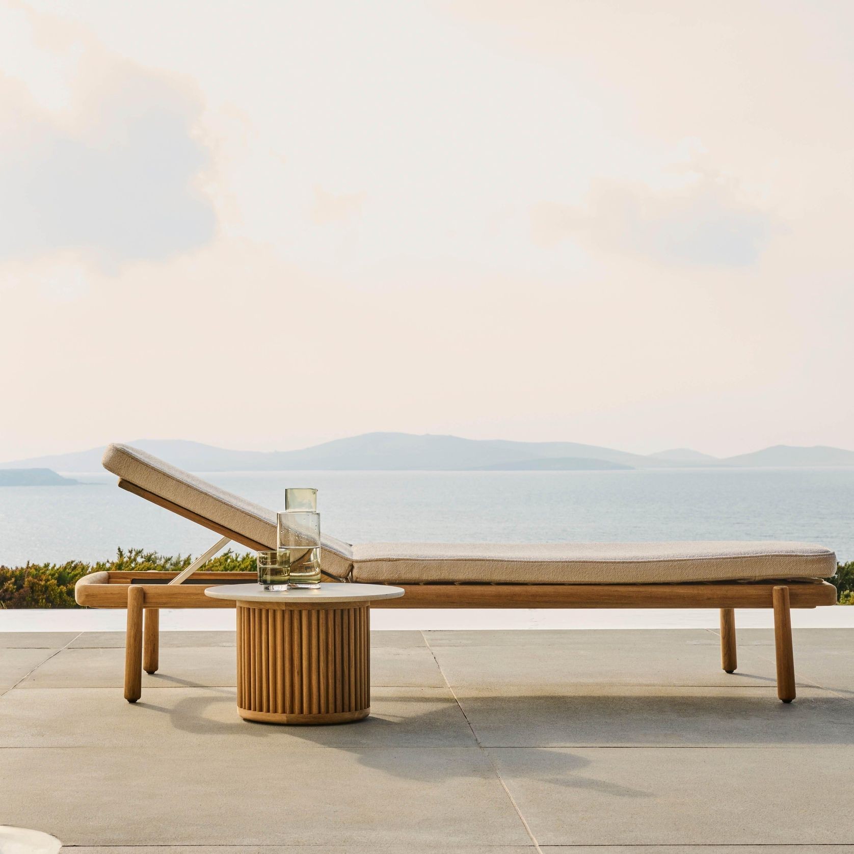 Ukiyo Lounger gallery detail image