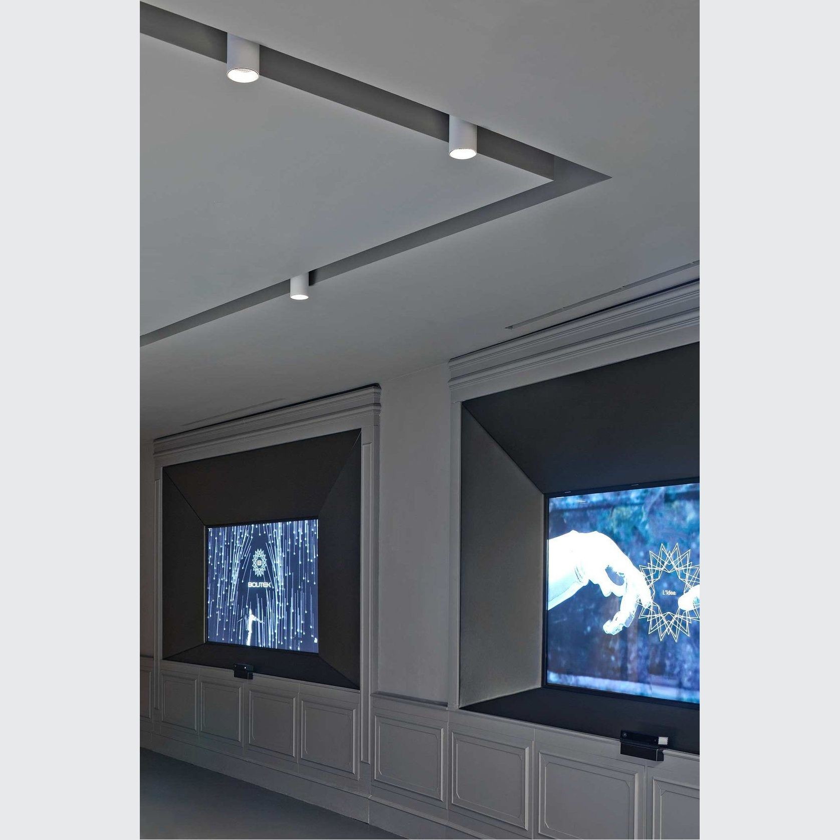 UT Spot Track gallery detail image