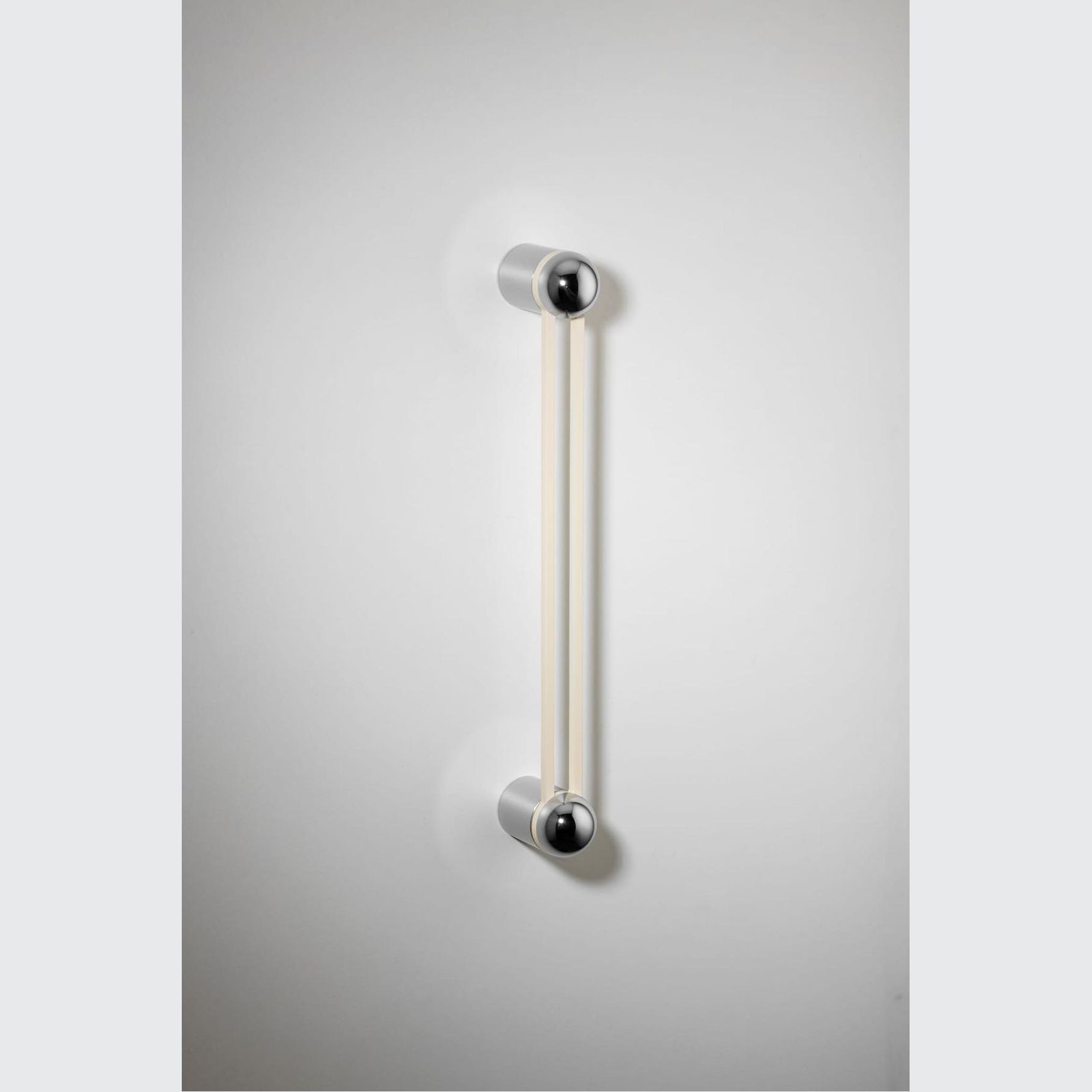 H04 Pull Handle Long gallery detail image