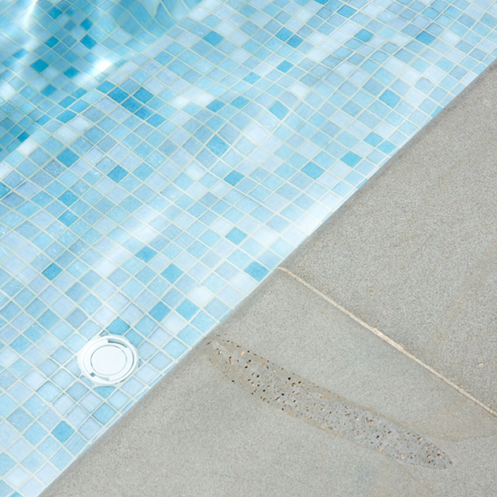 VTC Blend Seychelles Hotmelt Mosaic Tile gallery detail image