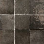 Verticale Soot Gloss 10 gallery detail image