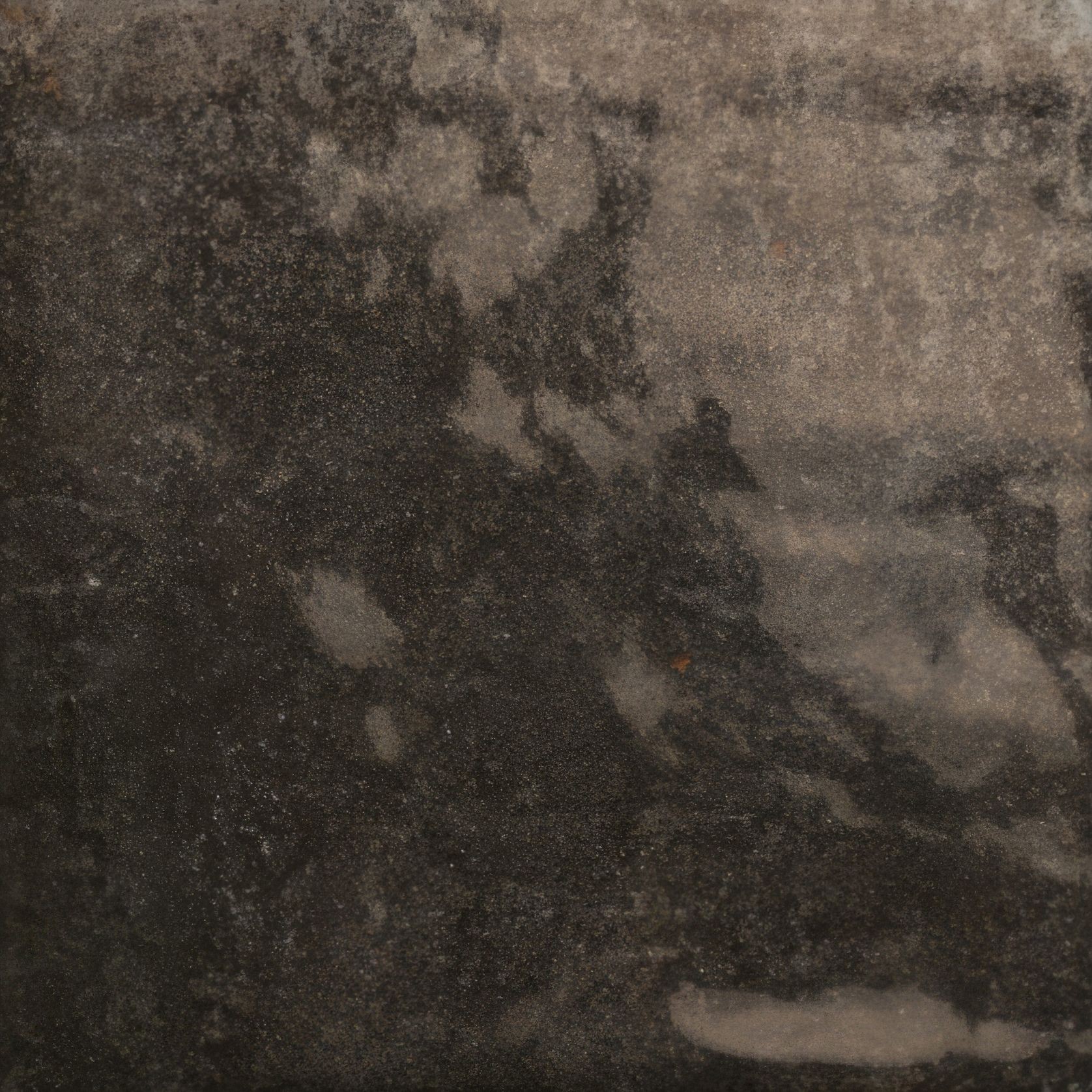 Verticale Soot Gloss 10 gallery detail image