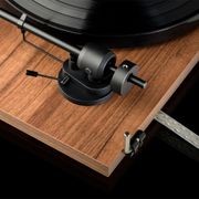 Pro-Ject E1 Turntable gallery detail image