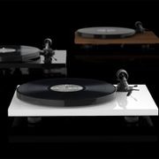 Pro-Ject E1 Phono Turntable gallery detail image