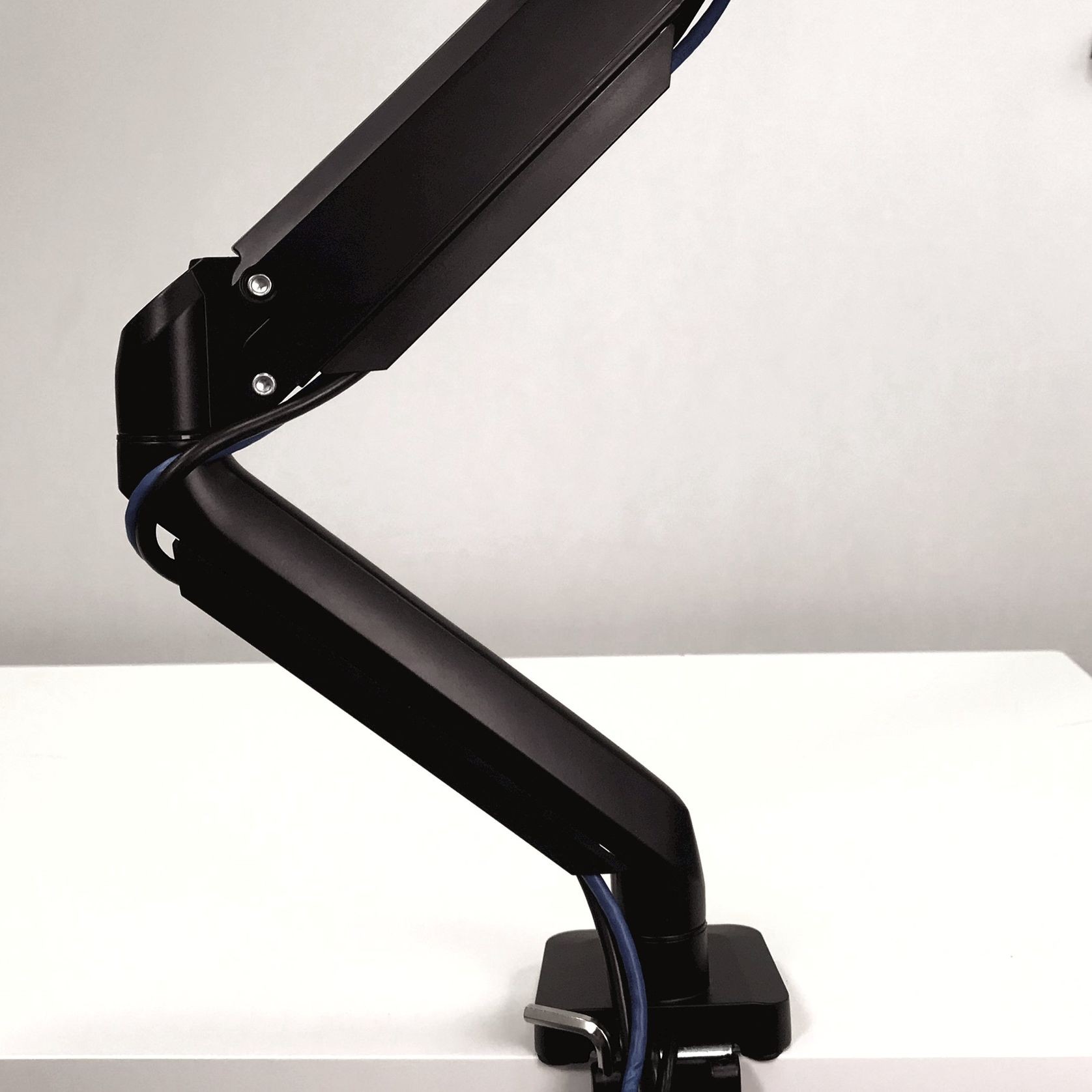Platinum Series Dual Monitor Arm gallery detail image