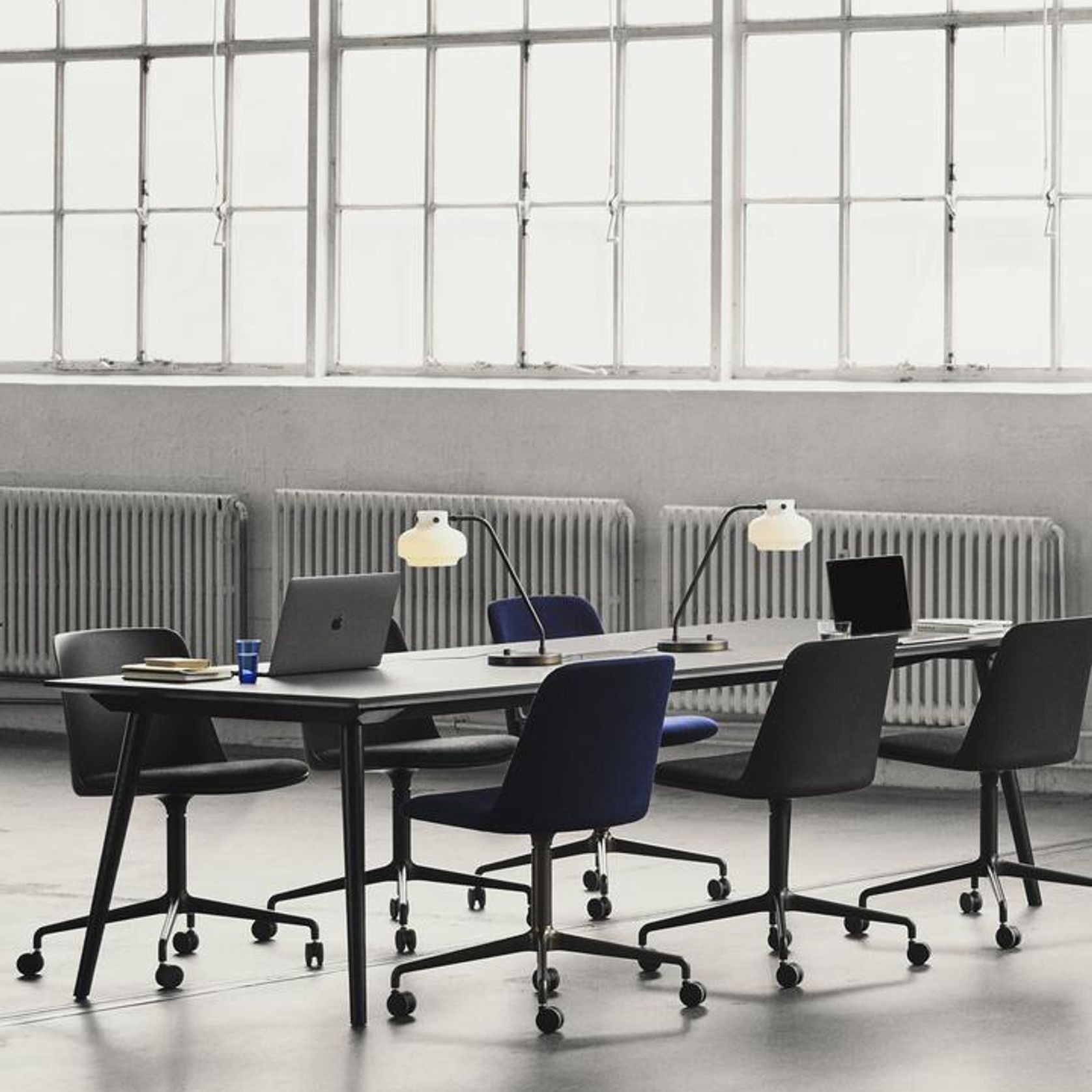 Rely HW25 Chair by &Tradition gallery detail image