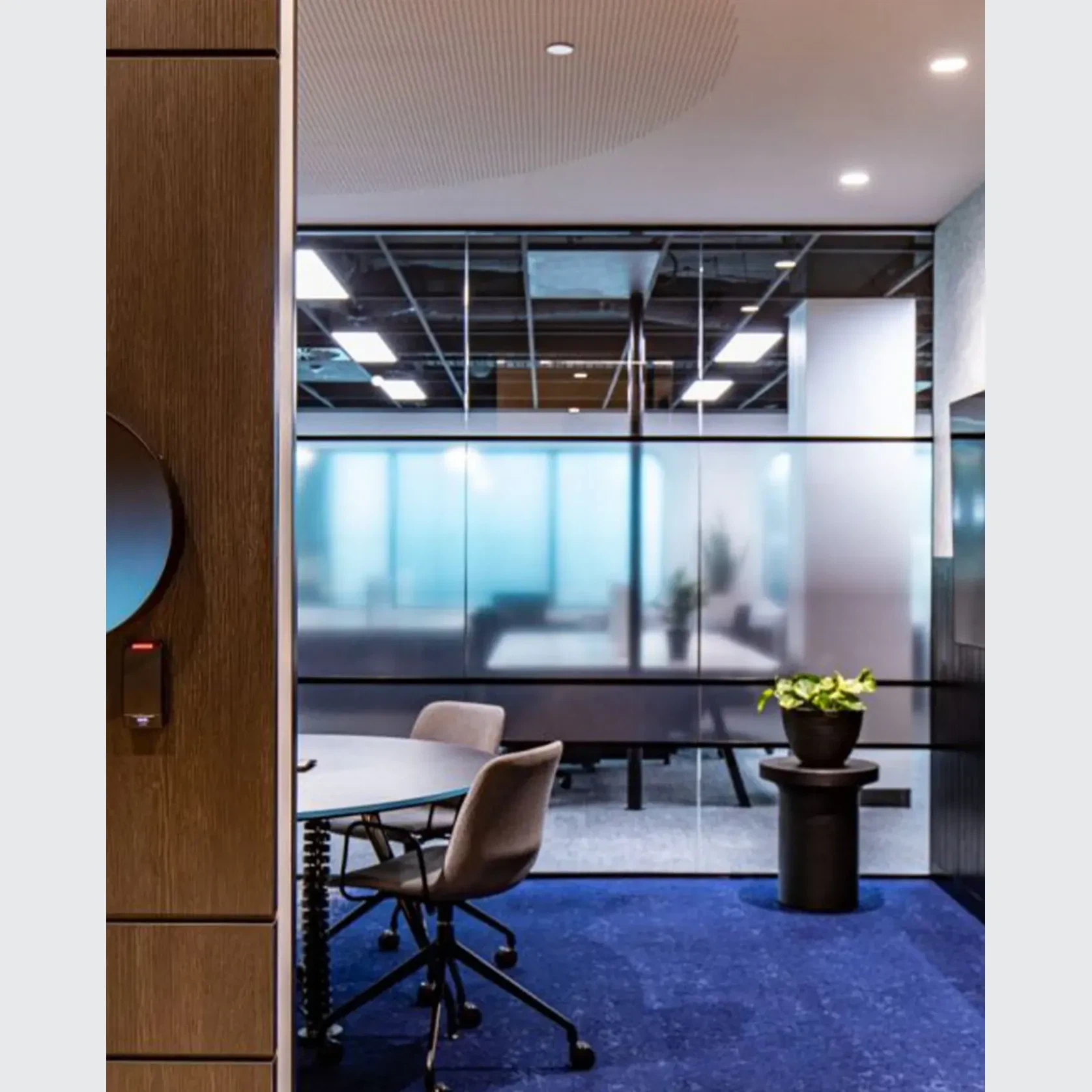 Breo Swivel Chair gallery detail image